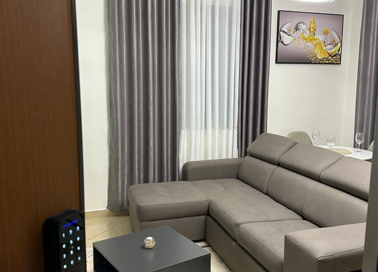 Apartment Laert'S Appartement Tirana Albania